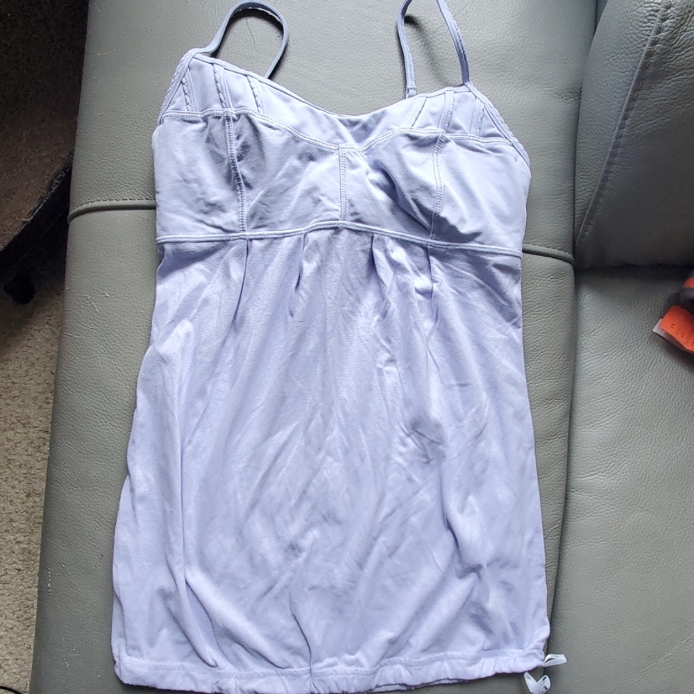 Lululemon periwinkle top size 6